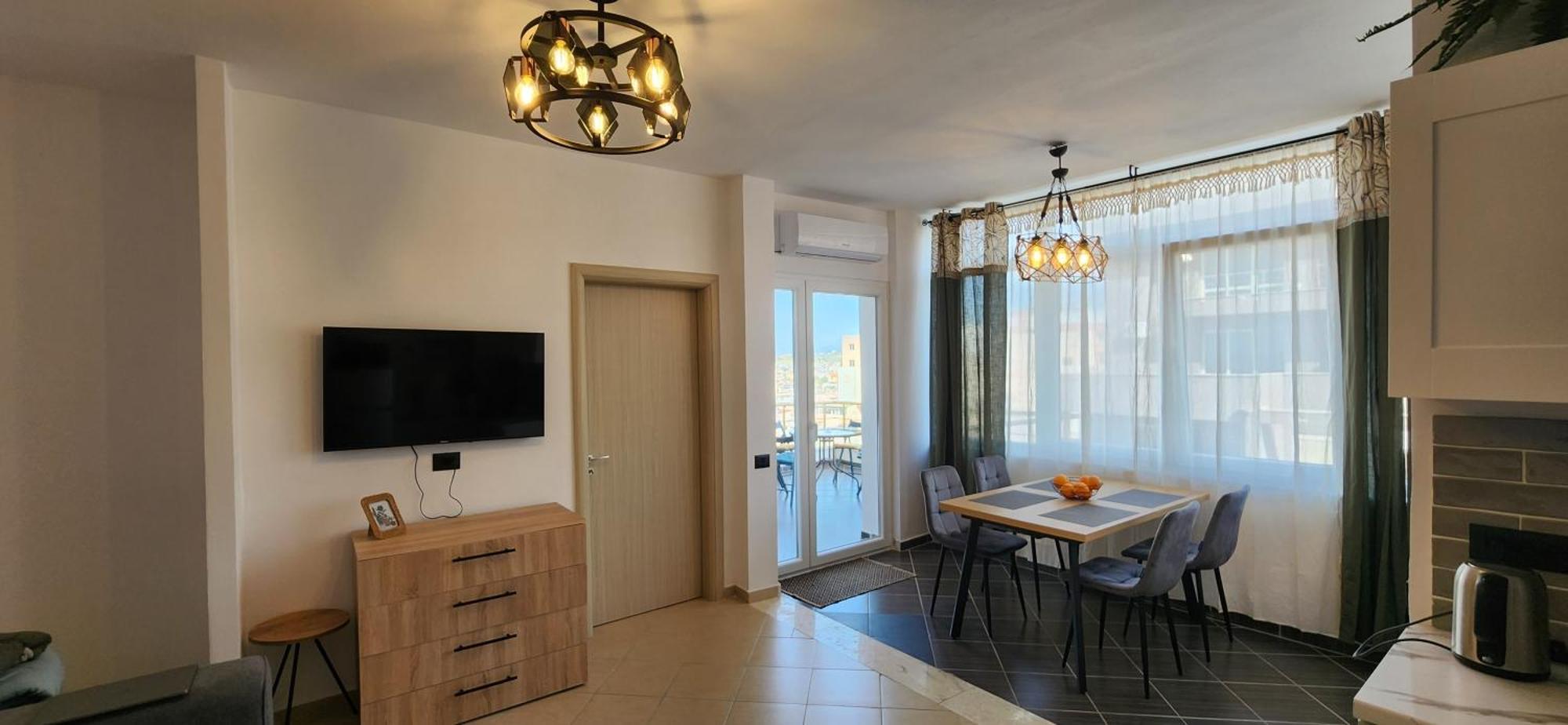 Tropic Apartment Durres Bagian luar foto
